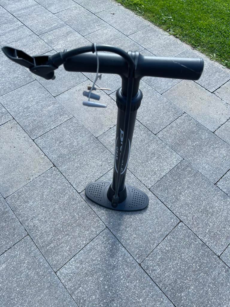 Fietspomp, Enlèvement, Comme neuf