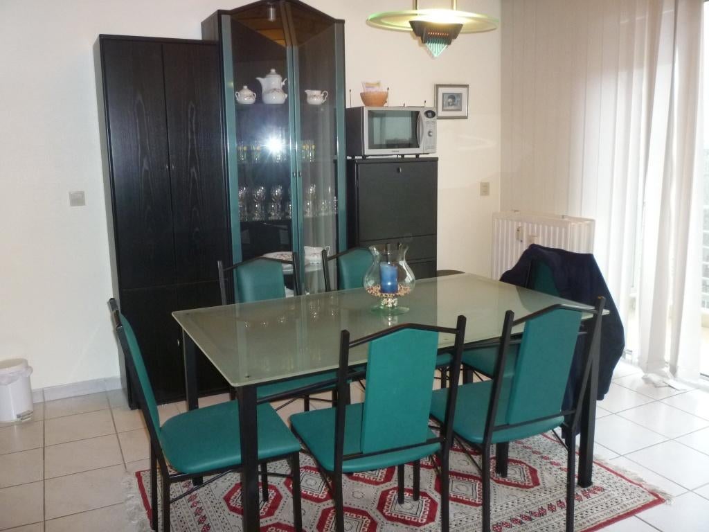 Eetplaats met glazen tafel, 6 stoelen, Ophalen, Gebruikt, Modern, 4 tot 6 stoelen