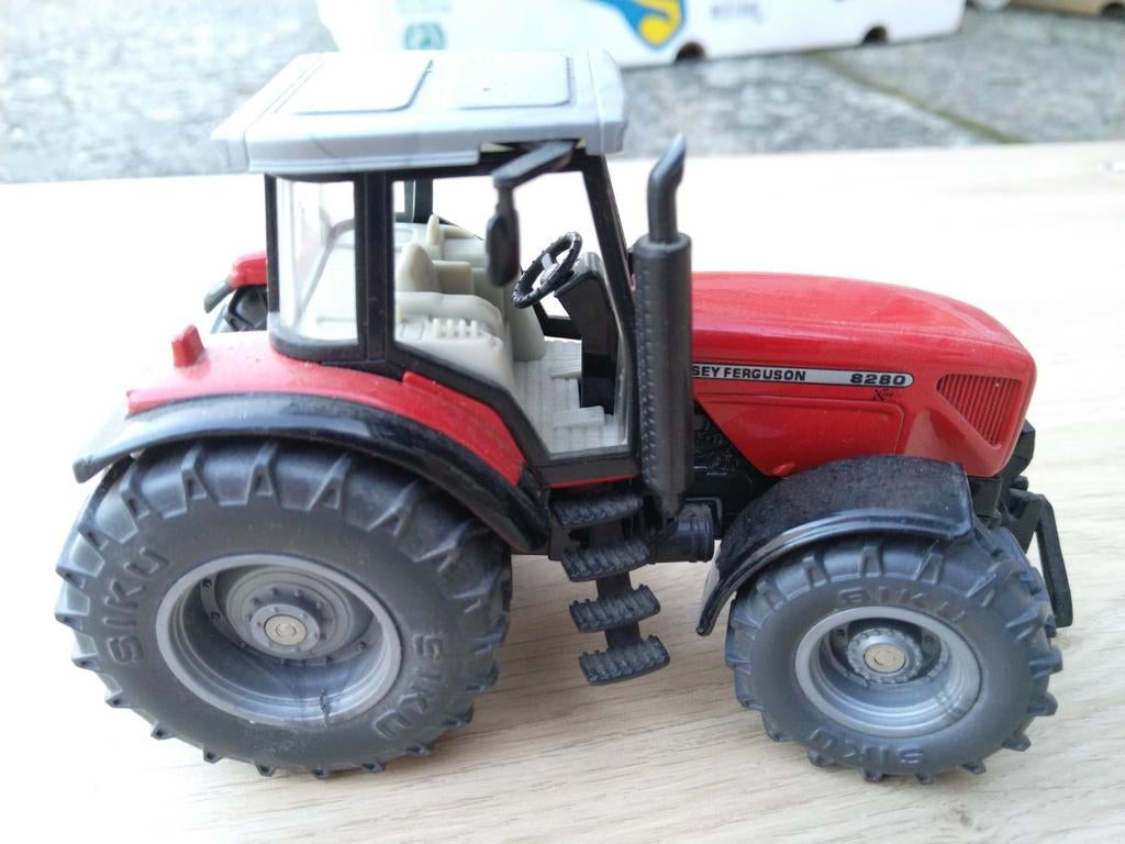 Siku Massey Ferguson 8280 xtra, Hobby & Loisirs créatifs, Voitures miniatures | 1:32, Comme neuf, Tracteur et Agriculture, SIKU