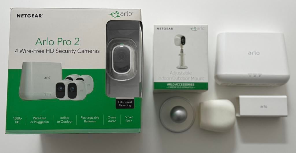 Lot complet caméras Arlo – Excellent état – 350 €, Enlèvement ou Envoi, Neuf, Caméra d'intérieur