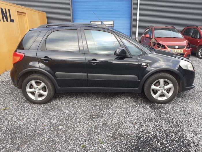 Rétroviseur extérieur droit d'un Suzuki SX-4, Autos : Pièces & Accessoires, -, 3 mois de garantie, Utilisé, -