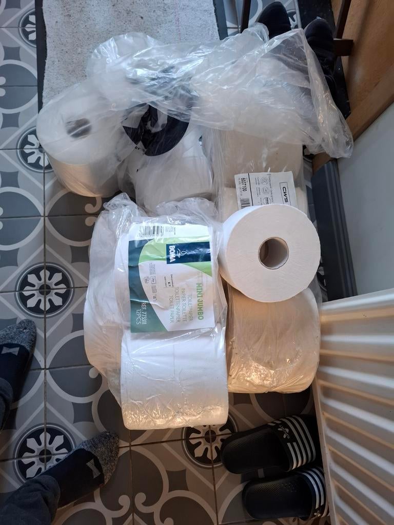 Toilet papier (grote rollen), Huis en Inrichting, Ophalen