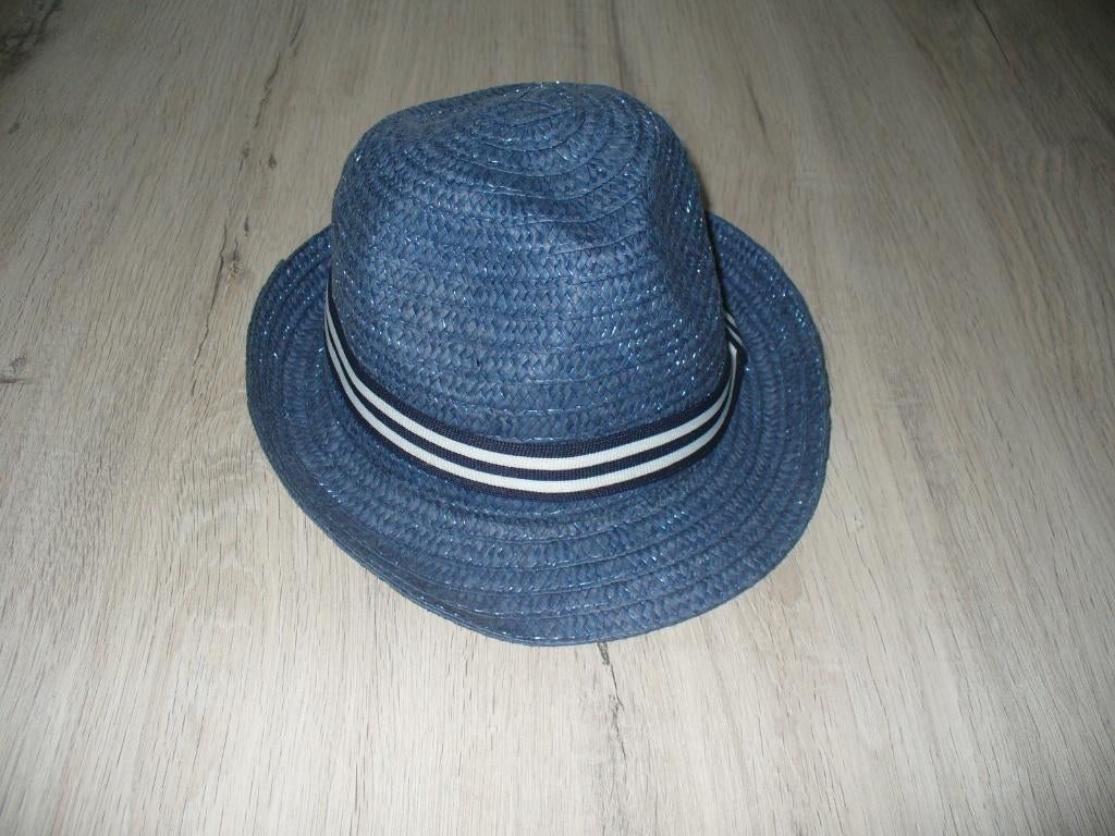Leuk hoedje voor de jongens, Kinderen en Baby's, Kinderkleding | Petten en Hoeden, Ophalen of Verzenden, Zo goed als nieuw, Jongen