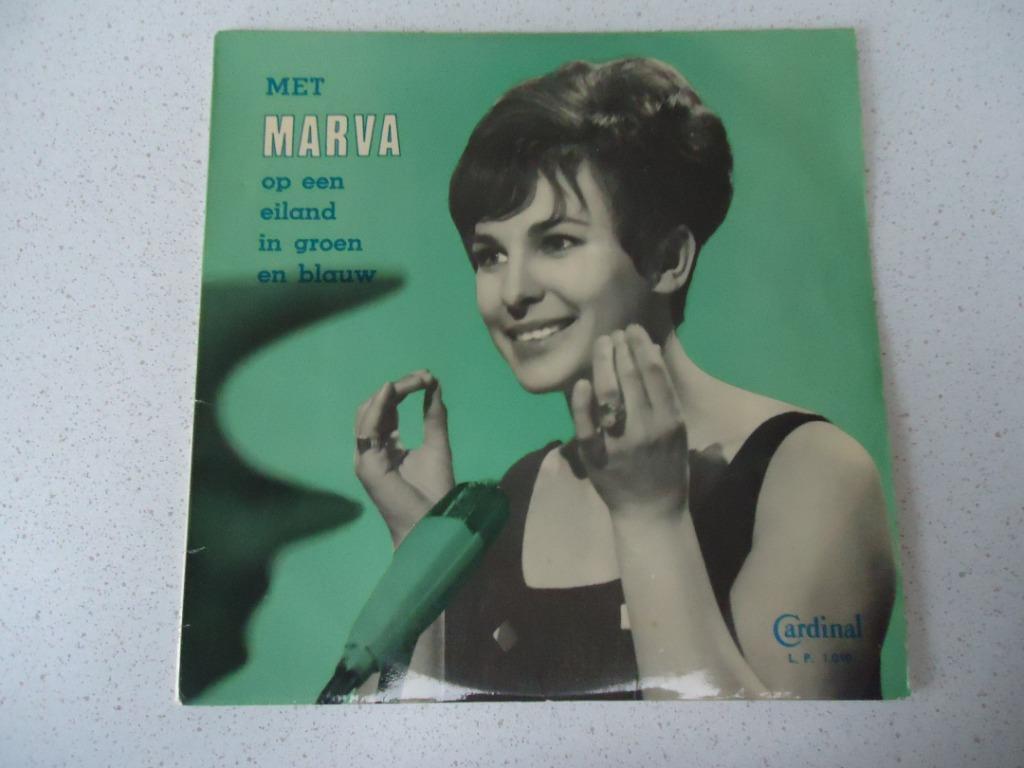 Eerste LP van "Marva" met gesigneerde Postkaart anno 1967., Enlèvement ou Envoi, Utilisé, 12 pouces, Chanson réaliste ou Smartlap