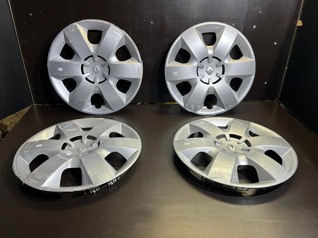 4 Renault kangoo Megane 15" wieldoppen, Ophalen of Verzenden, Gebruikt