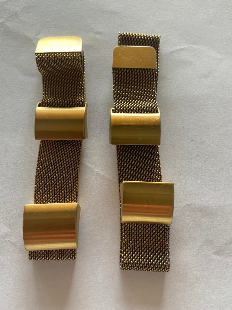 Fitbit charge 2 bandjes goudkleurig, verstelbare maat, Handtassen en Accessoires, Sporthorloges, Ophalen of Verzenden