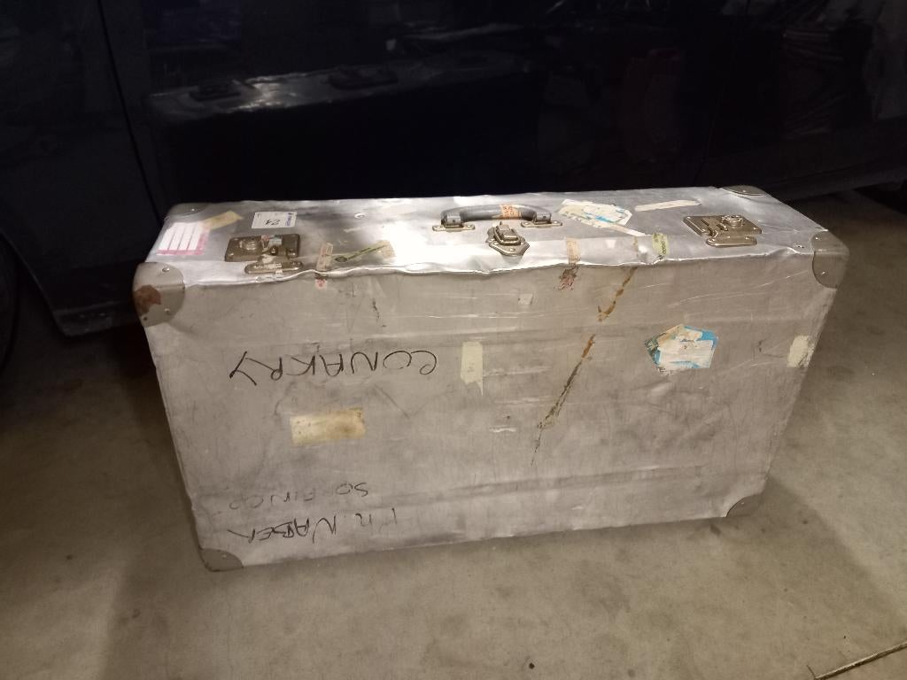 Valise vintage en aluminium, Enlèvement, Utilisé