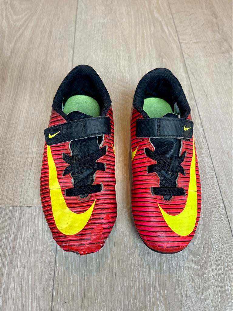 Nike Mercurial voetbalschoenen Maat 31, Sport en Fitness, Ophalen, Gebruikt