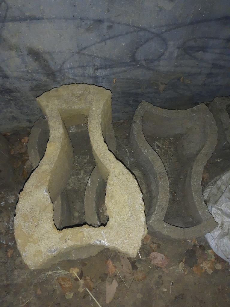 Diverse betonblokken, Enlèvement, Utilisé