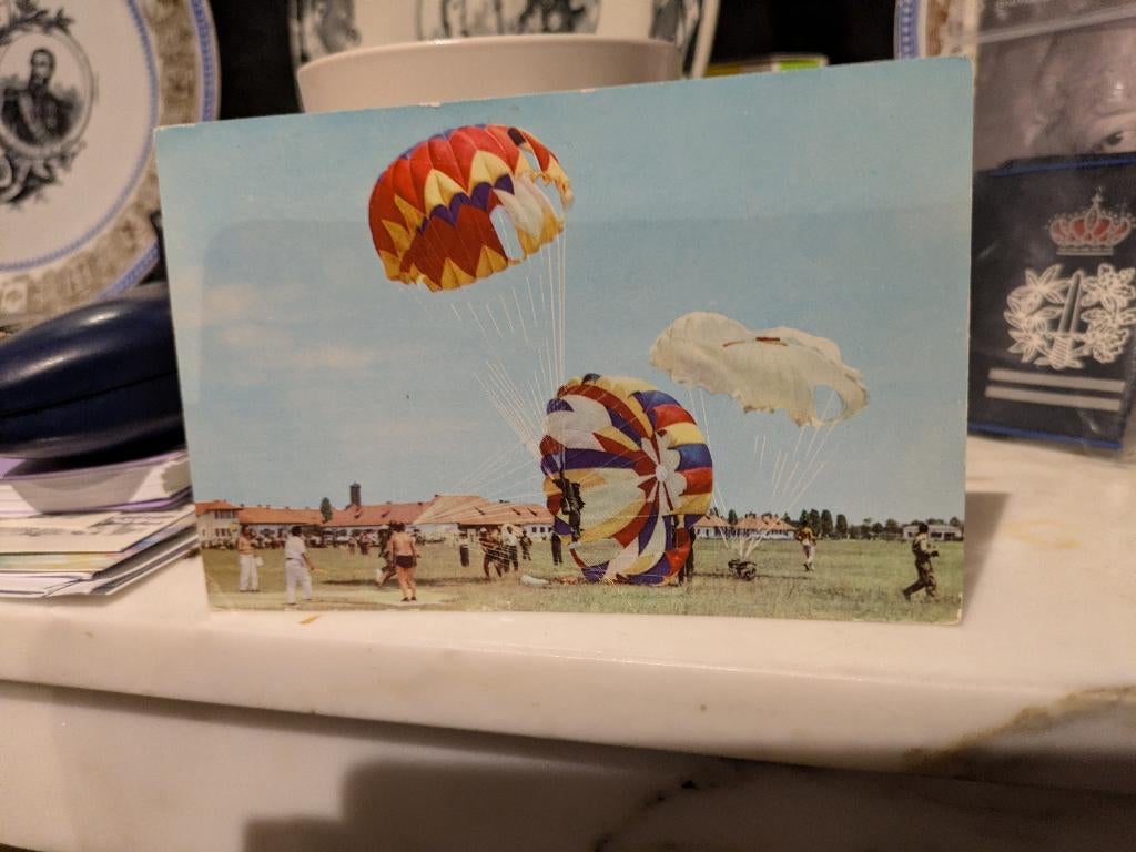 Parachute springen, Collections, Objets militaires | Général, Enlèvement ou Envoi, Armée de terre, Photo ou Poster