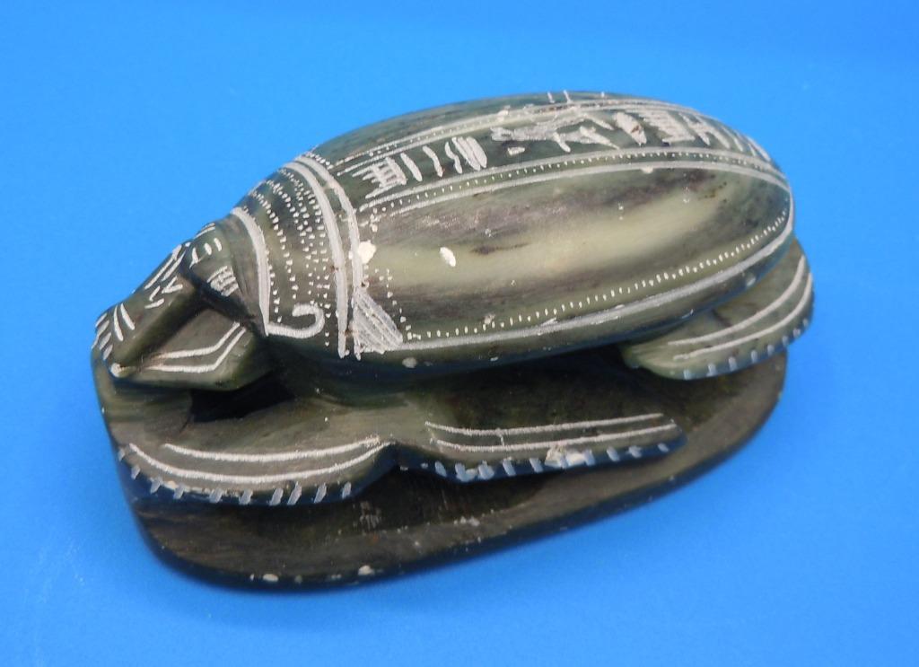 Figurine de scarabée égyptien, pierre, minéral, Antiquités & Art, Antiquités | Bronze & Cuivre, Enlèvement ou Envoi