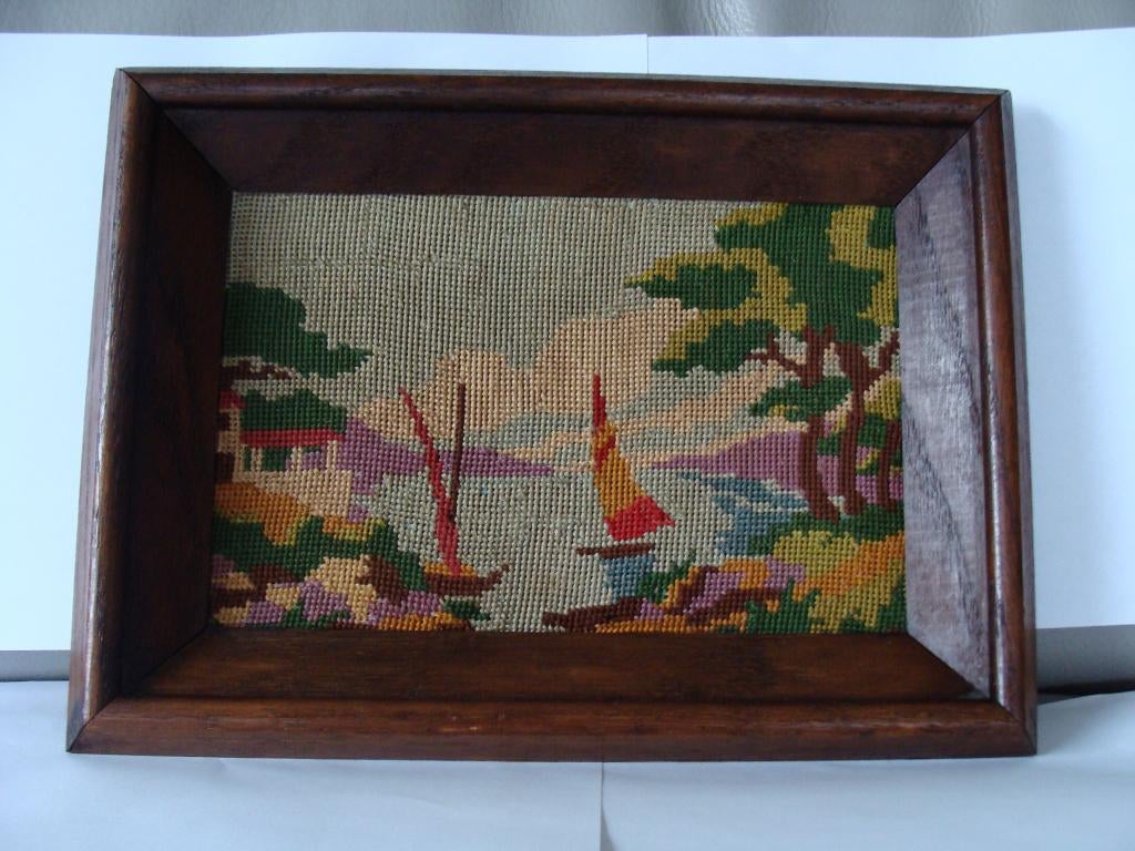 ancien cadre , motif en toile canevas, vintage, Ophalen of Verzenden, Zo goed als nieuw, Hout, Minder dan 50 cm