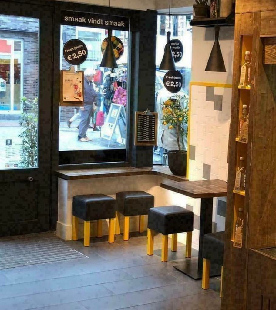 2 x tafel, 8 krukjes juce bar, smoothie bar, koffie bar,, Ophalen, Gebruikt, Meubilair