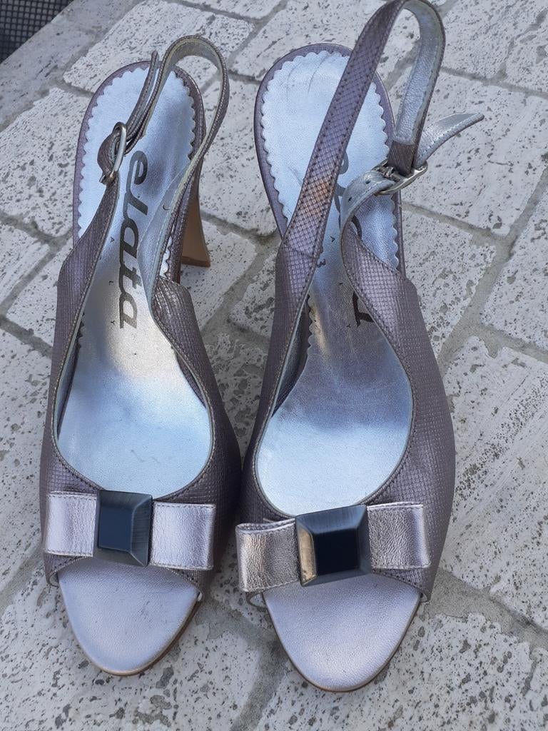 Chaussures hauts talons, Elasta, Chaussures à haut talons, Comme neuf, Enlèvement