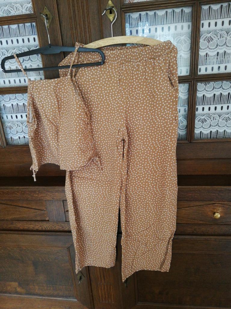 Ensemble fille. H & M. Taille 14-16 ans., Ophalen of Verzenden, Zo goed als nieuw, Meisje, Setje