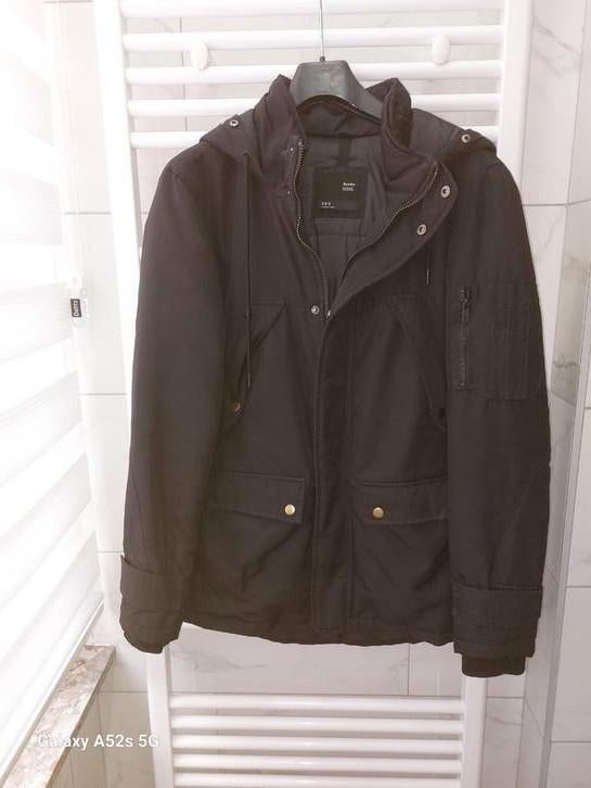 Parka homme  BERSCHKA médium très bon état noire pour 40€, Enlèvement, Comme neuf