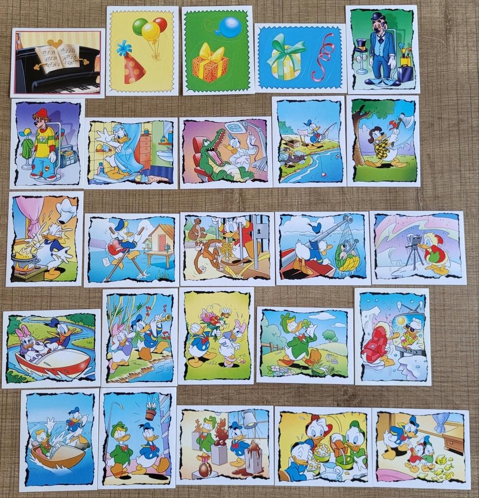 32 Panini stickers: Disney vips - Donald Duck, Enlèvement ou Envoi, Comme neuf, Bande dessinée ou Dessin animé