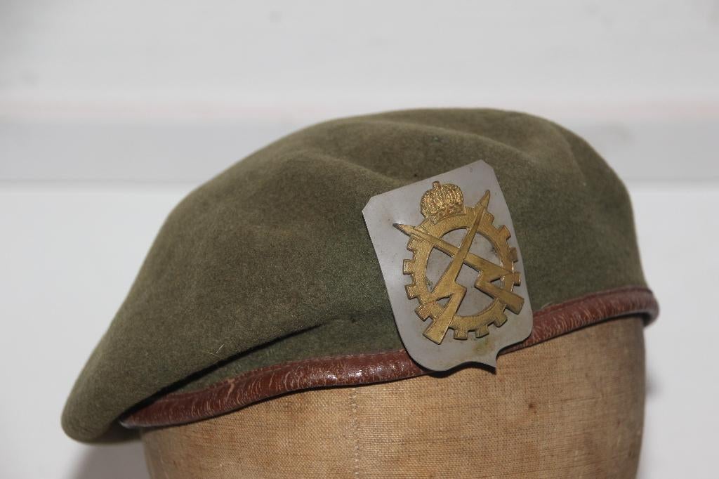 ABL Baret van de REME (1951-1970), Verzamelen, Verzenden, Landmacht, Helm of Baret