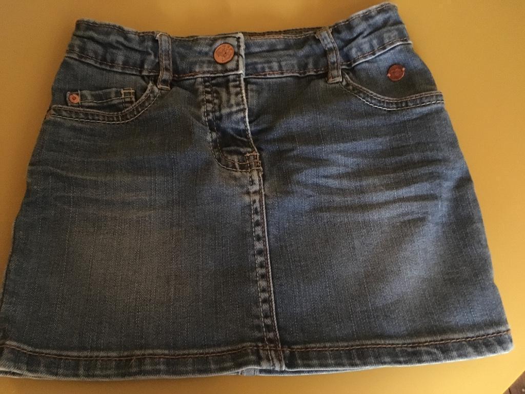 Jupe en jeans 5 ans, Enfants & Bébés, Vêtements enfant | Taille 110, Robe ou Jupe, JBC, Enlèvement, Utilisé