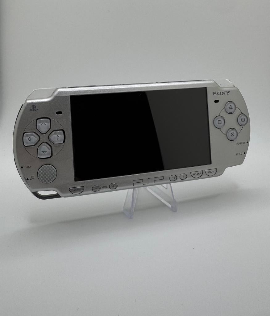 PSP 3004 bundel – lader + NIEUWE batterij + 8 spellen, Games en Spelcomputers, Met games, Overige kleuren, Ophalen of Verzenden
