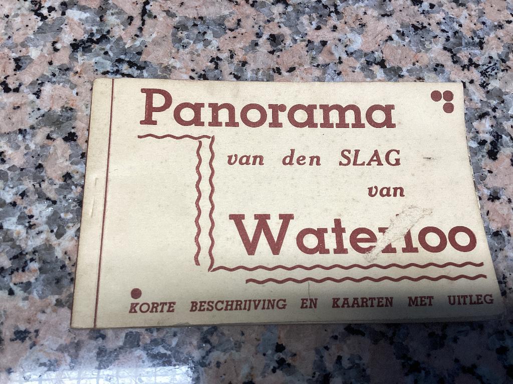 Mapje 12 zichtkaarten Panorama van den SLAG van WATERLOO, Verzamelen, Ophalen of Verzenden, 1920 tot 1940, Ongelopen, Politiek en Historie