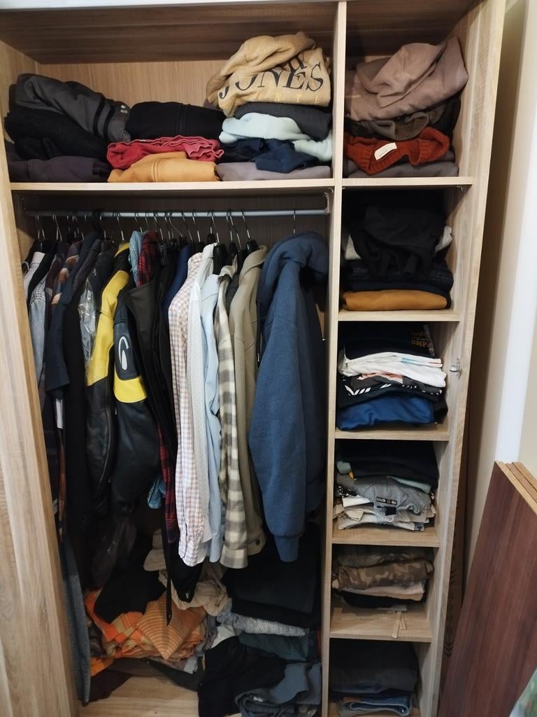 Kleerkast of boekenkast met commode, Ophalen