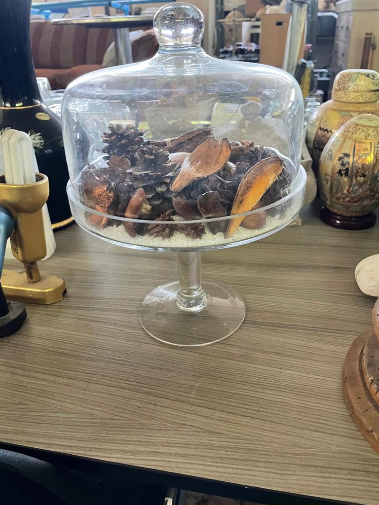 Cloche en verre sur pied - idéale pour décoration, gâteaux.., Enlèvement, Comme neuf
