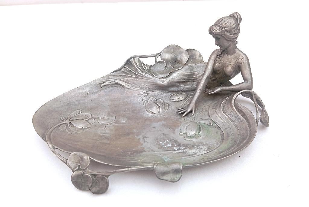 Statue à l'échelle Art Nouveau en étain, Antiquités & Art, Antiquités | Étain, Enlèvement ou Envoi