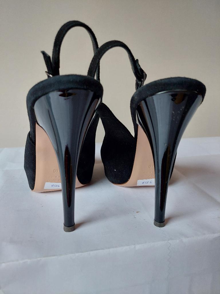 985B* CHON sexy sandales noires tout cuir (40), Chaussures à haut talons, CHON, Porté, Noir