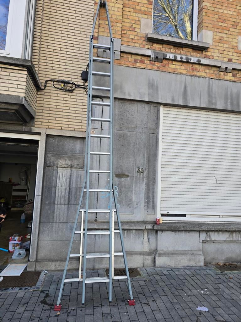 A vendre, Enlèvement ou Envoi, Échelle