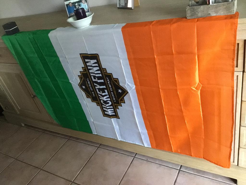 Vlag Mickey Finn likeur, nieuw, Verzamelen, Merken en Reclamevoorwerpen, Ophalen of Verzenden, Nieuw, Verpakking