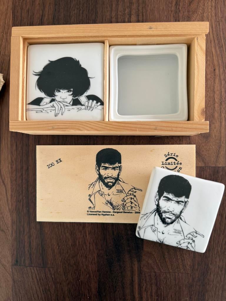 XIII - Boîtes en porcelaine - 100 exemplaires seulement, Enlèvement ou Envoi, Comme neuf