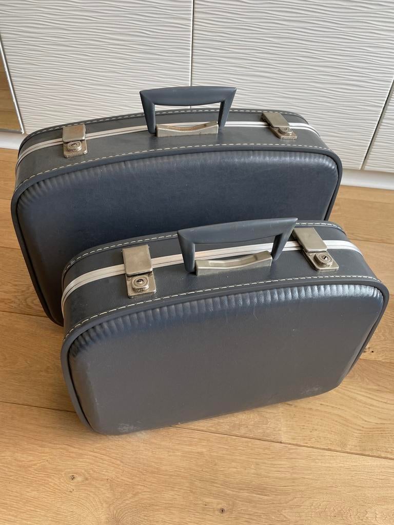 Set van 2 vintage grijze reiskoffers, Ophalen, Zo goed als nieuw