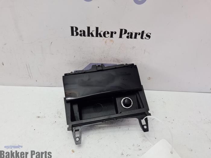 Cendrier avant d'un Mercedes C-Klasse, -, 3 mois de garantie, Utilisé, -