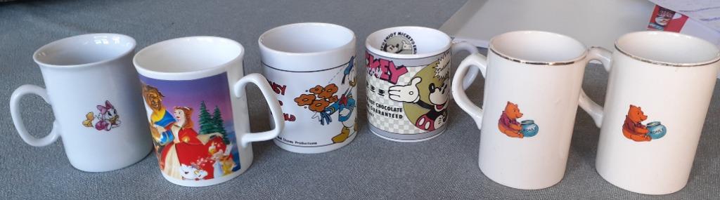 Disney 6 mokken en 10 glazen, Enlèvement ou Envoi, Winnie l'Ourson ou amis, Comme neuf, Service
