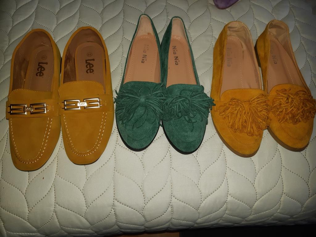 Dames schoenen  plat of met hakke, Ophalen, Zo goed als nieuw