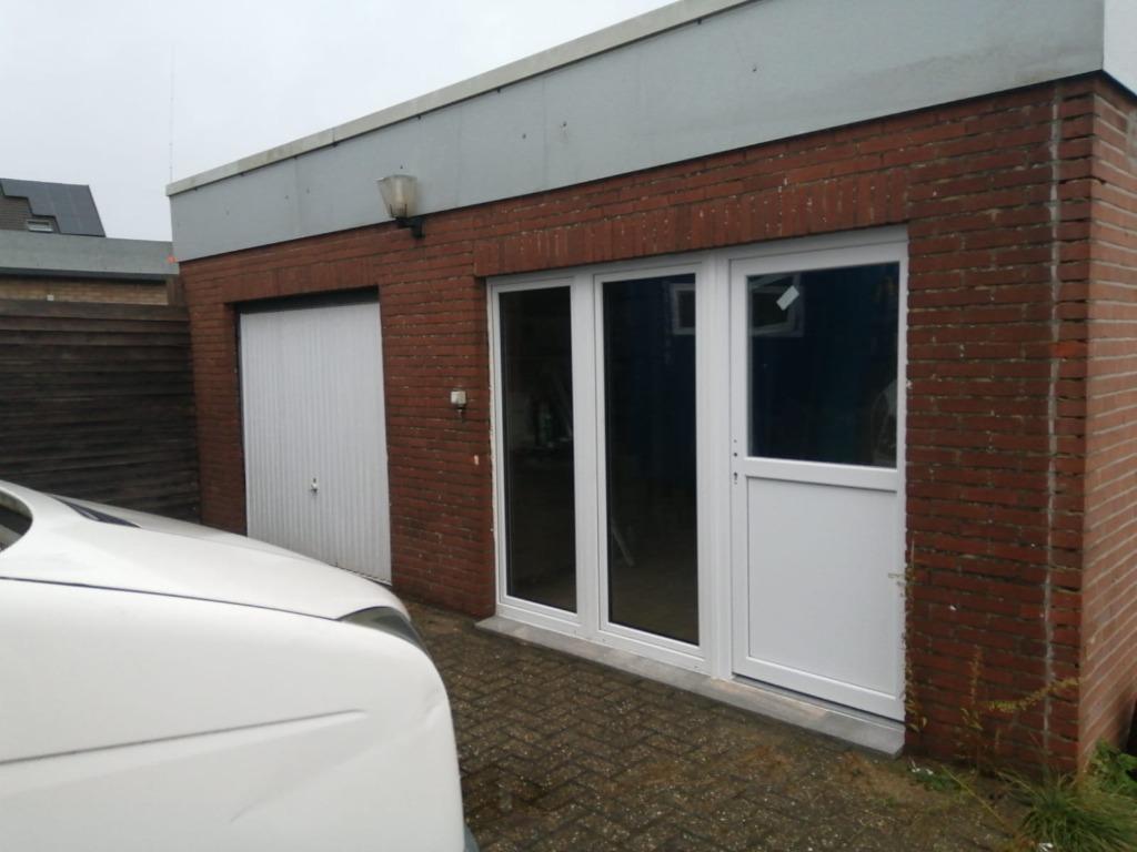 handelsruimte: bureel,garage en magazijn ca100m² te Dilsen, Overige soorten, Direct bij eigenaar, Dilsen nabij Maasmechelen, Maasmechelen