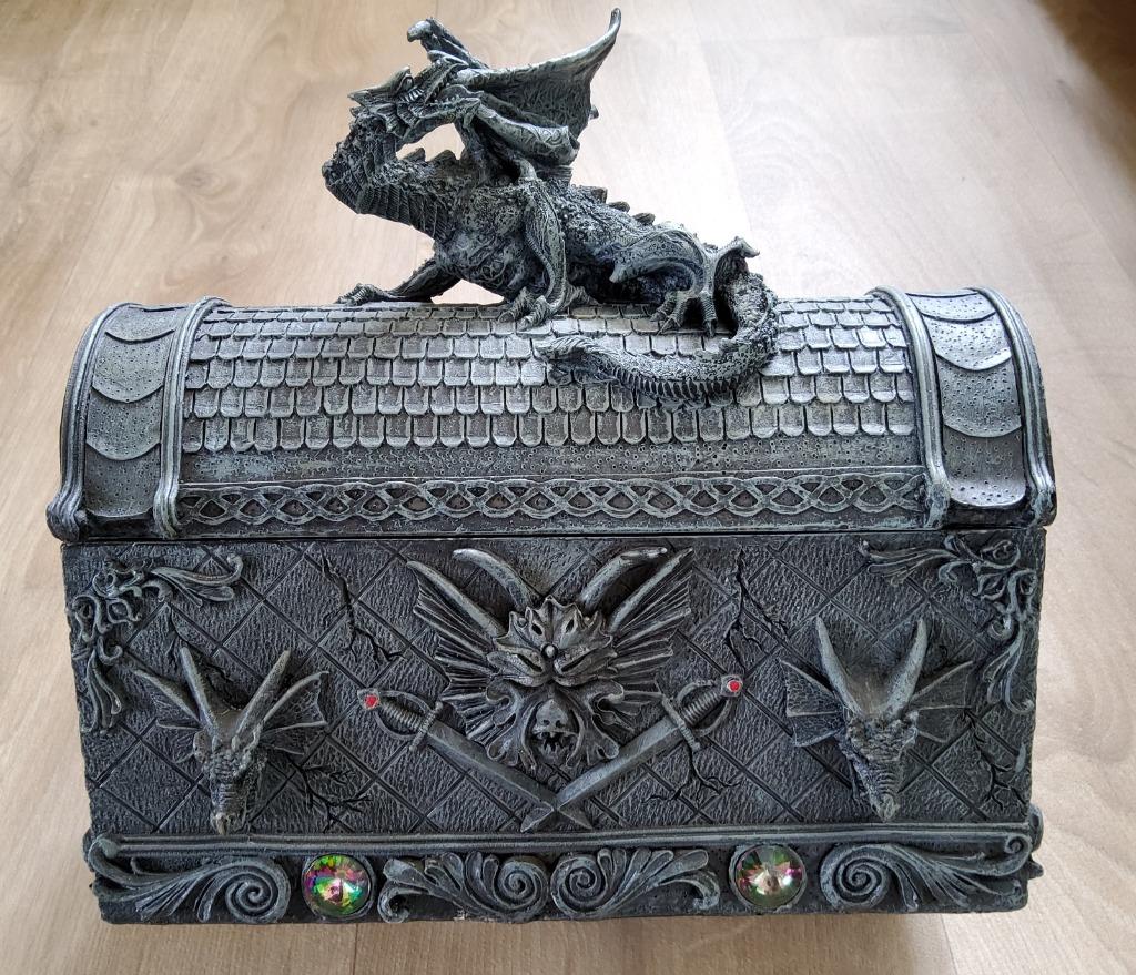 Boîte à valise gothique avec dragon sur le couvercle, Enlèvement ou Envoi, Neuf