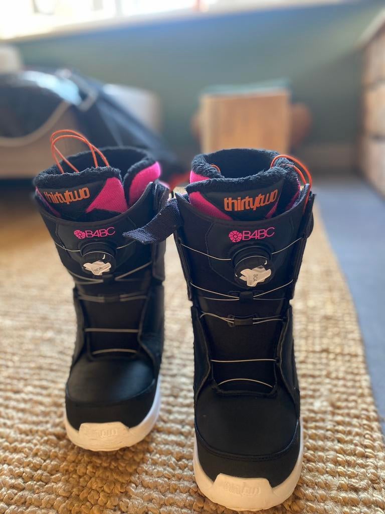 Snowboard boots, Sport en Fitness, Ophalen, Zo goed als nieuw