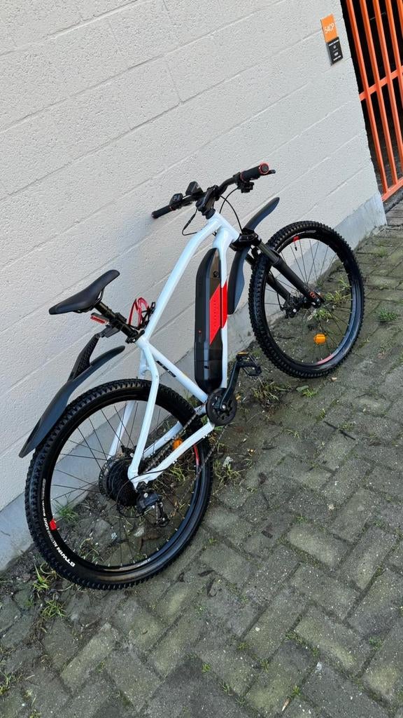 MOUNTAINBIKE ROCKRIDER E IS 100, Fietsen en Brommers, Fietsen | Mountainbikes en ATB, Ophalen, Zo goed als nieuw