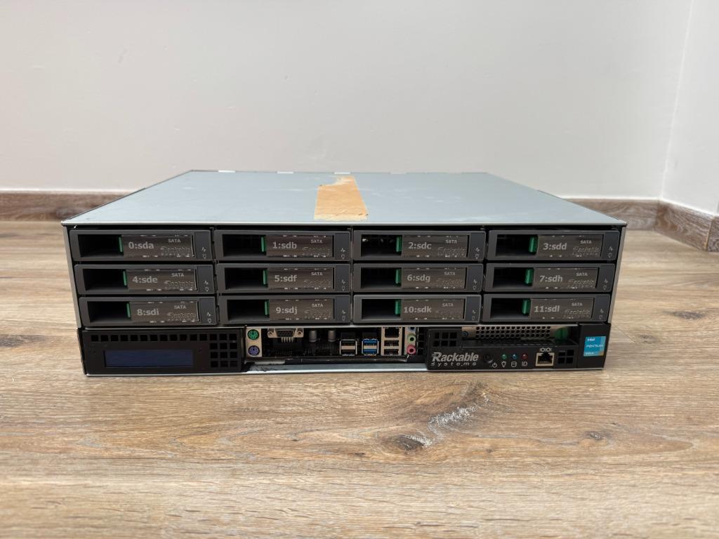 NAS Server (3U, 12 bays, SATA backplane, 16GB RAM), Enlèvement, Utilisé
