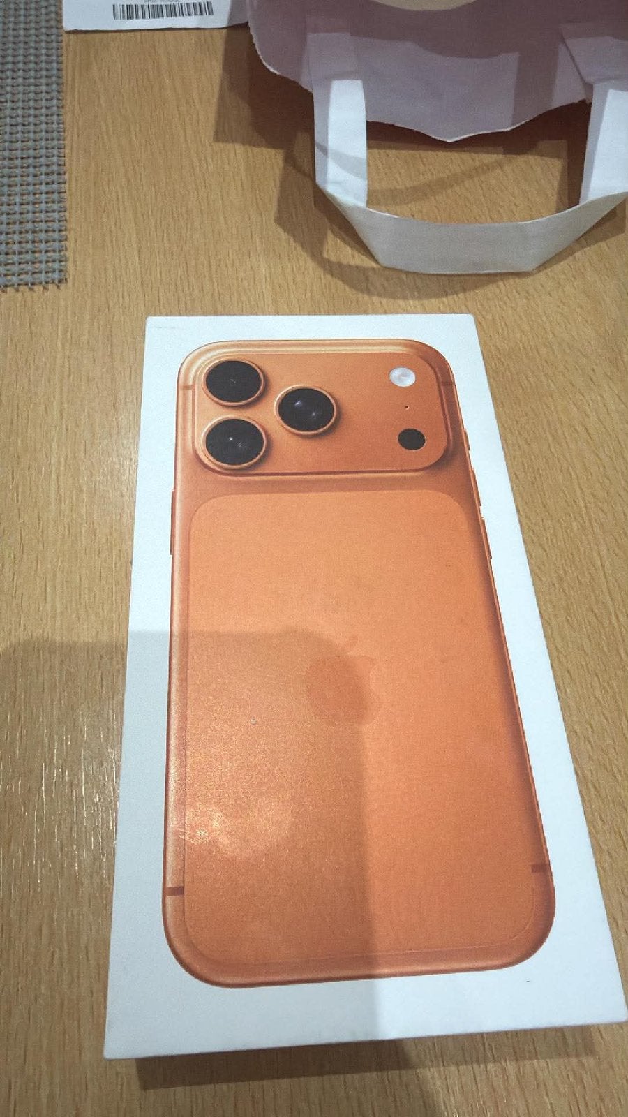 Iphone 17 Pro Max 256 scelle jamais ouvert, Télécoms, Téléphonie mobile | Housses, Coques & Façades | Apple iPhone, Enlèvement