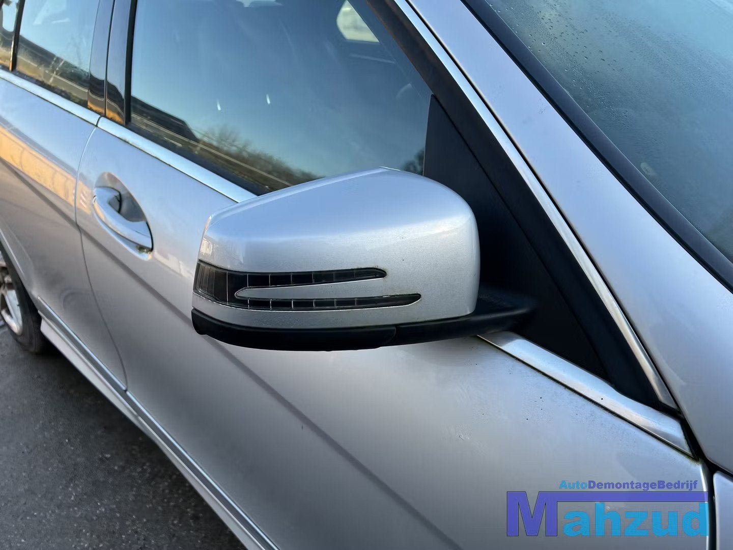 MERCEDES C KLASSE W204 zilver 775 rechts spiegel 2011-2014, Gebruikt, Mercedes-Benz AG, Mercedes-Benz, Mercedesstrasse 120
70372  Stuttgart, DE