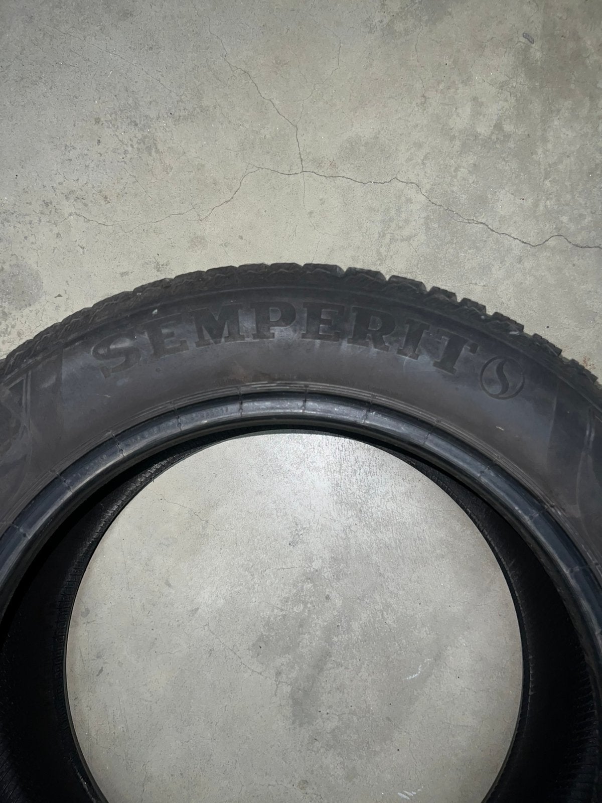 4 hankook winterbanden zo goed als nieuw, Auto-onderdelen, Banden en Velgen, Ophalen, Winterbanden