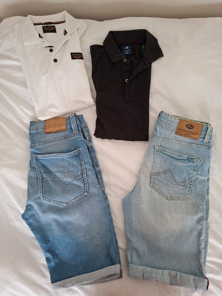 Kledij Jongen – 2 t-shirts + 2 korte broeken, Vêtements | Hommes, Enlèvement, Comme neuf, Taille 46 (S) ou plus petite