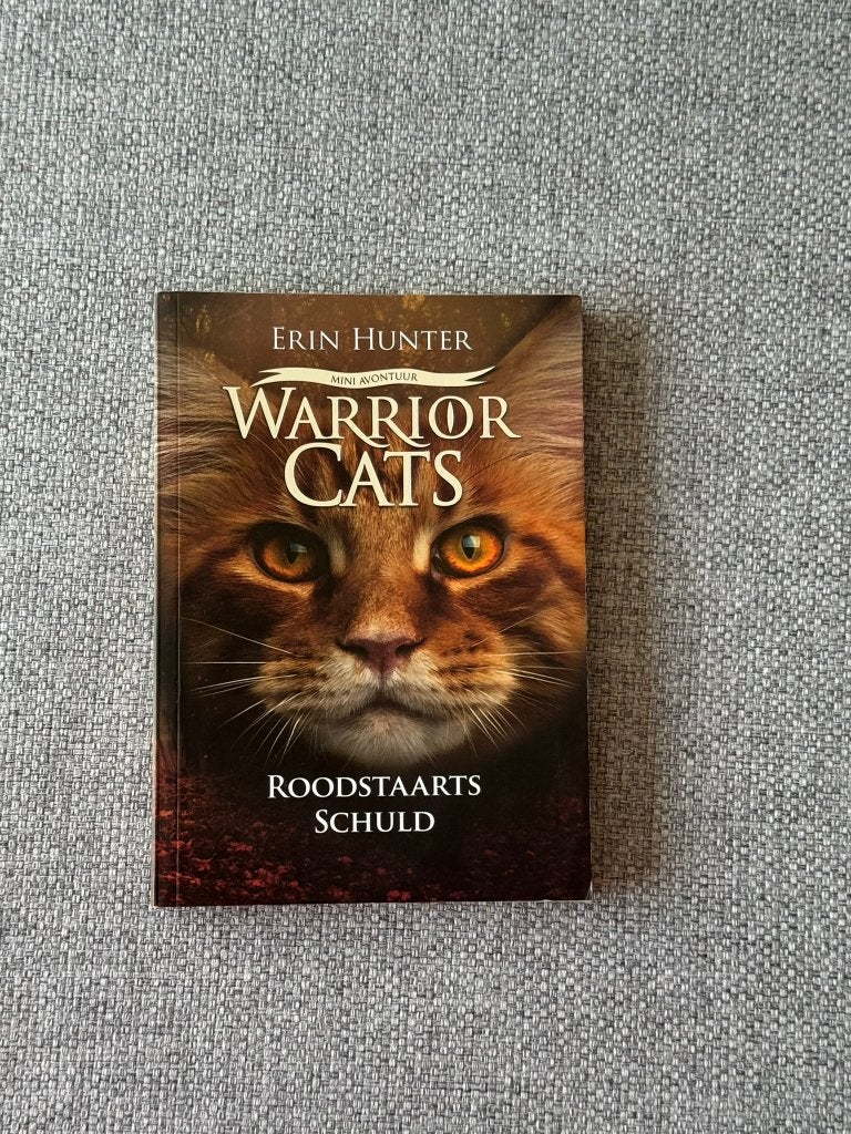 136. Boek - Erin Hunter - Warrior Cats - Roodstaarts schuld, Enlèvement ou Envoi, Utilisé, Erin Hunter, Fiction