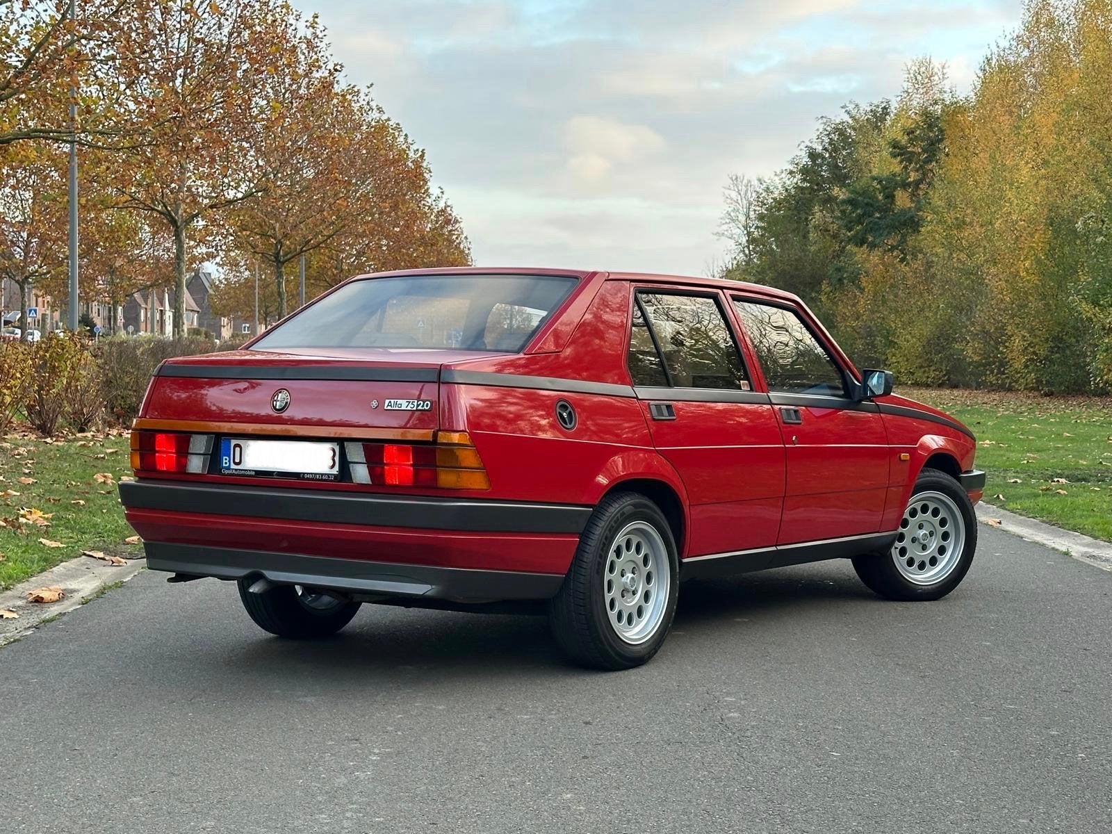 Alfa Romeo 75 2.0 carburateur, 100 kW, Overige bekleding, 5 deurs, Particulier