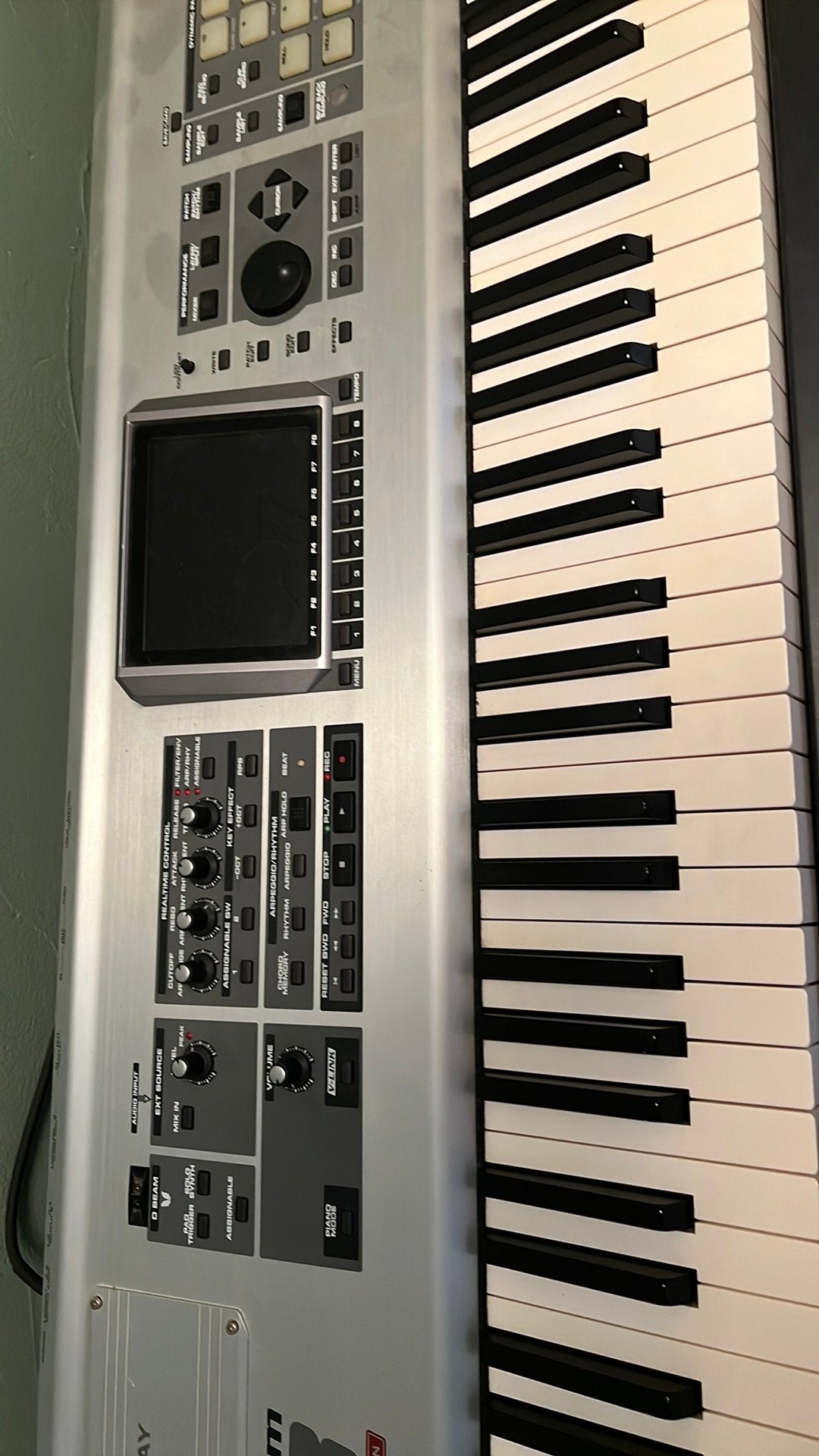 Roland Fantom X8, Ophalen, Roland