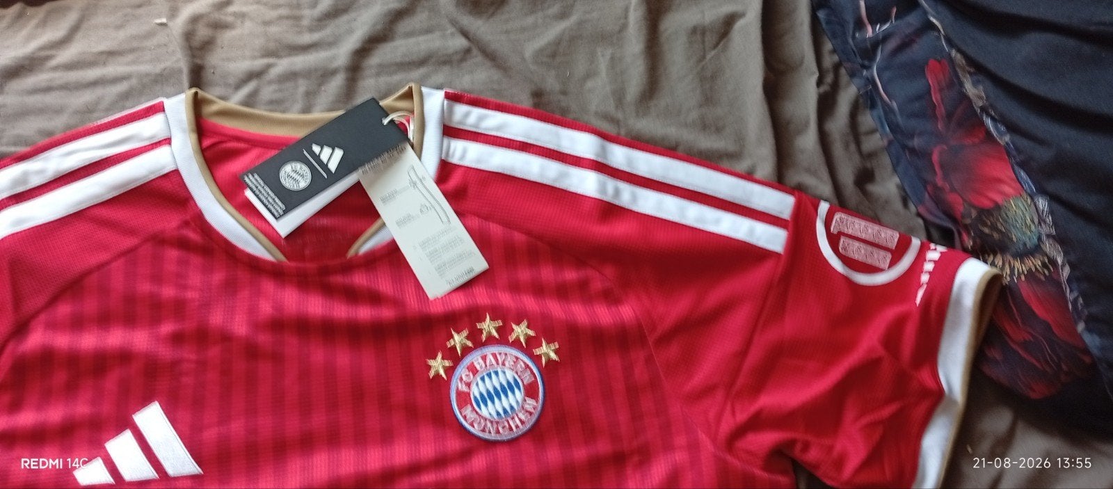 FC Bayern München shirt Olise nr. 17 – nieuw met kaartjes, Ophalen of Verzenden