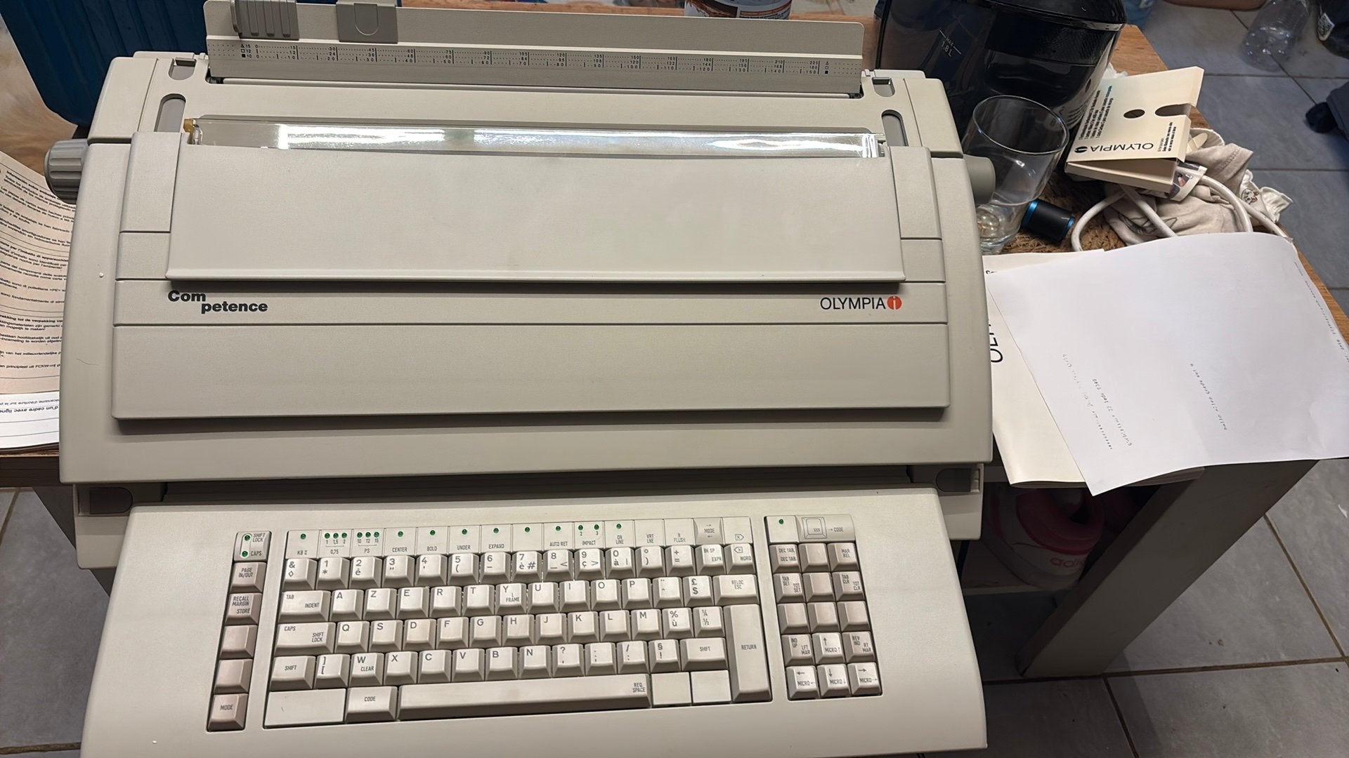 Olympia elektronische schrijfmachine/typmachine competence, Ophalen, Zo goed als nieuw